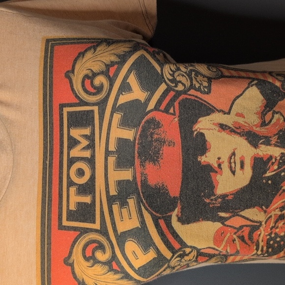 Tom Petty Graphic T-Shirt - Picture 2 of 8